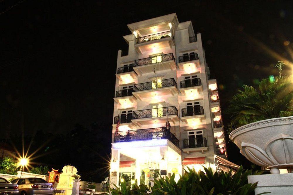 Arenaa Deluxe Hotel Malacca Bagian luar foto